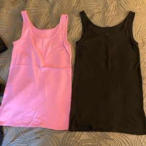 A new Day bundle of two tank tops L